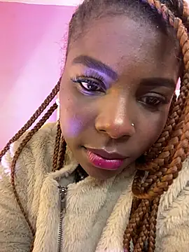 LoveQueen2 online show from 07/17/26, 11:51
