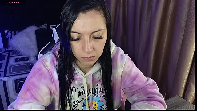 Snapshot of Majuu__ chatting on 02/28/26, 10:59 Majuu online show from 02/28/26, 10:59