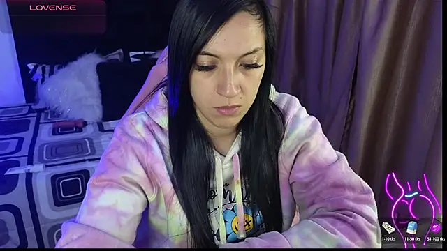 Snapshot of Majuu__ chatting on 02/26/26, 11:43 Majuu online show from 02/26/26, 11:43