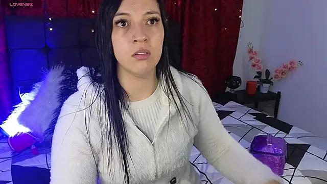 Snapshot of Majuu__ chatting on 10/09/25, 11:44 Majuu online show from 10/09/25, 11:44