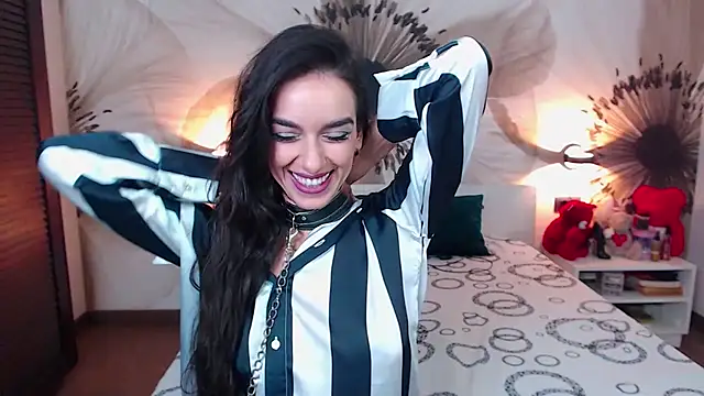 KatherineBisou online show from 01/06/26, 08:57