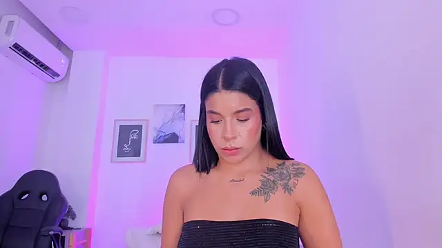 emelie 89 online show from 03/08/25, 04:39