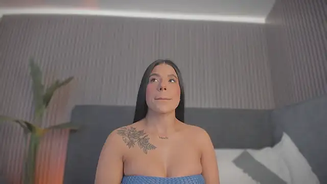 emelie 89 online show from 03/12/26, 12:09