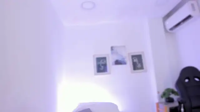 emelie 89 online show from 10/08/25, 12:28