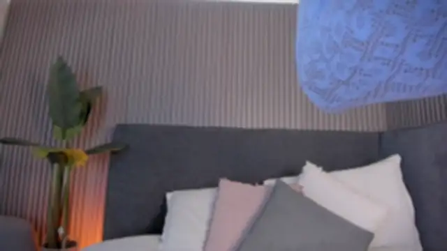 Snapshot of emelie_89 chatting on 05/04/26, 12:08 emelie 89 online show from 05/04/26, 12:08