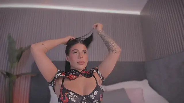 emelie 89 online show from 03/21/26, 12:42