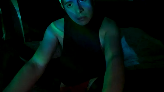 Snapshot of CloudyBoy_Toy chatting on 02/28/25, 05:04 CloudyBoy Toy online show from 02/28/25, 05:04