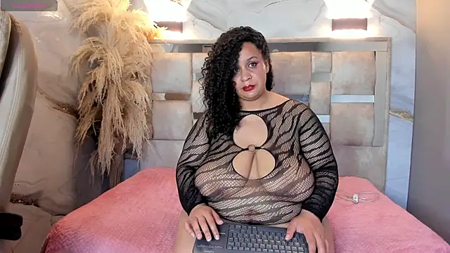 Danielaa a online show from 04/17/26, 11:29