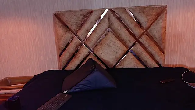 Snapshot of Danielaa_a chatting on 09/24/25, 08:26 Danielaa a online show from 09/24/25, 08:26