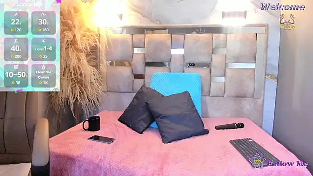 Danielaa a online show from 05/10/26, 11:50