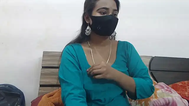 wildbabes online show from 05/06/26, 06:12