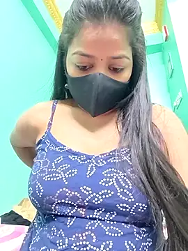 Snapshot of Monalisa_Singh chatting on 10/18/25, 06:21 Monalisa Singh online show from 10/18/25, 06:21