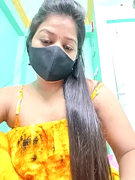 Snapshot of Monalisa_Singh chatting on 10/13/25, 06:20 Monalisa Singh online show from 10/13/25, 06:20