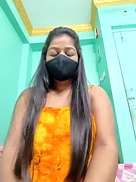 Snapshot of Monalisa_Singh chatting on 10/14/25, 05:57 Monalisa Singh online show from 10/14/25, 05:57