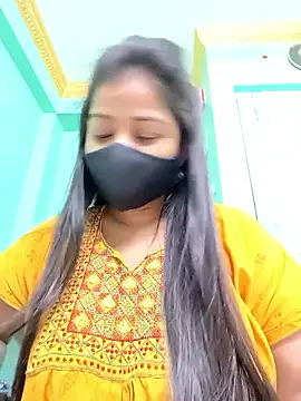 Snapshot of Monalisa_Singh chatting on 10/24/25, 08:35 Monalisa Singh online show from 10/24/25, 08:35