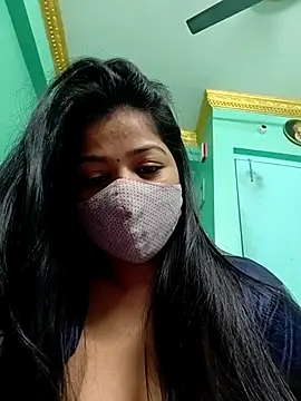 Snapshot of Monalisa_Singh chatting on 12/17/25, 10:53 Monalisa Singh online show from 12/17/25, 10:53