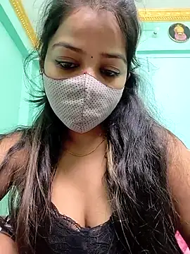 Snapshot of Monalisa_Singh chatting on 03/07/25, 10:02 Monalisa Singh online show from 03/07/25, 10:02