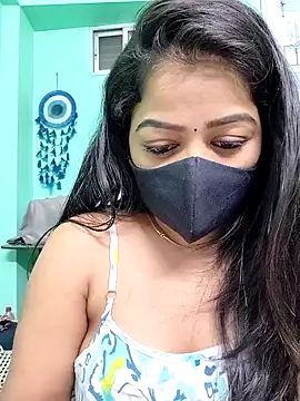 Monalisa Singh online show from 04/17/26, 06:22