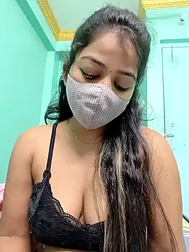Snapshot of Monalisa_Singh chatting on 03/09/25, 03:05 Monalisa Singh online show from 03/09/25, 03:05