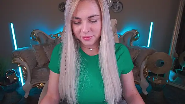 ArishkaLulu online show from 11/27/25, 06:58