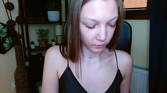 EmillyPlay online show from 03/12/26, 11:58