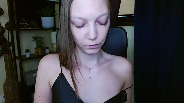 EmillyPlay online show from 02/20/26, 01:13