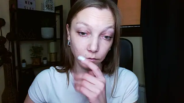 EmillyPlay online show from 02/24/26, 12:39