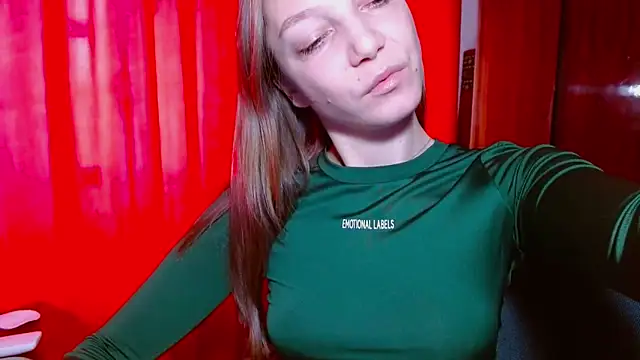 EmillyPlay online show from 12/22/25, 09:31