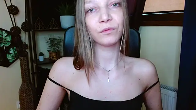 EmillyPlay online show from 03/28/26, 10:16