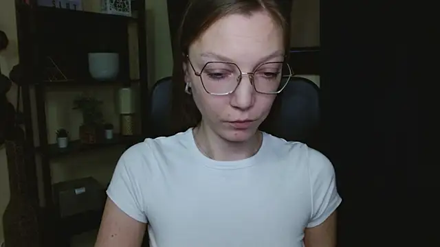 EmillyPlay online show from 02/13/26, 06:46