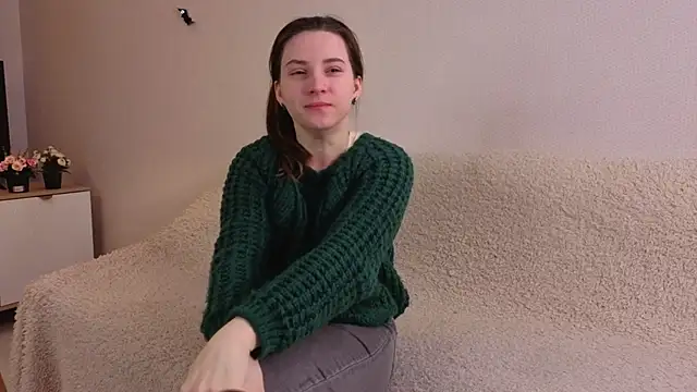 Snapshot of DonnaBurkee chatting on 11/27/25, 04:13 DonnaBurkee online show from 11/27/25, 04:13