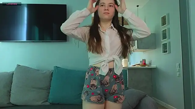 DonnaBurkee online show from 05/11/26, 04:03