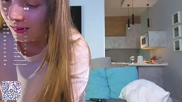 DonnaBurkee online show from 05/11/26, 02:56