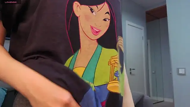 Snapshot of DonnaBurkee chatting on 11/05/25, 04:15 DonnaBurkee online show from 11/05/25, 04:15