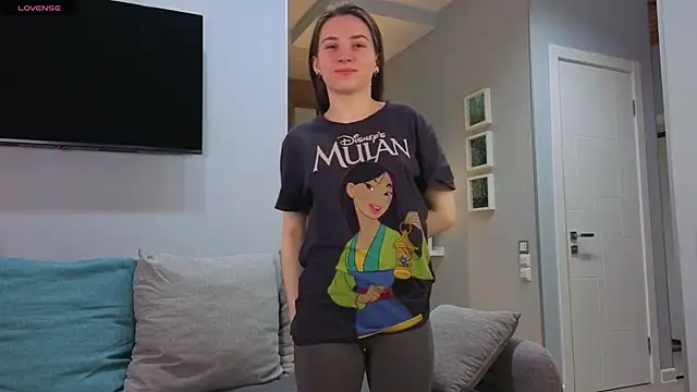 Snapshot of DonnaBurkee chatting on 11/13/25, 04:16 DonnaBurkee online show from 11/13/25, 04:16