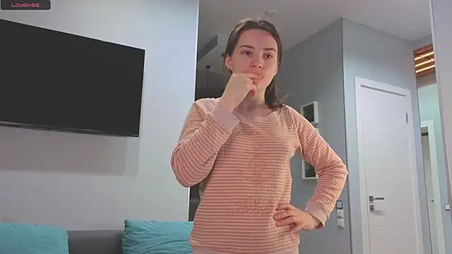 Snapshot of DonnaBurkee chatting on 11/23/25, 04:11 DonnaBurkee online show from 11/23/25, 04:11