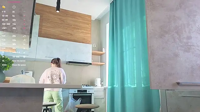 DonnaBurkee online show from 03/31/26, 04:14