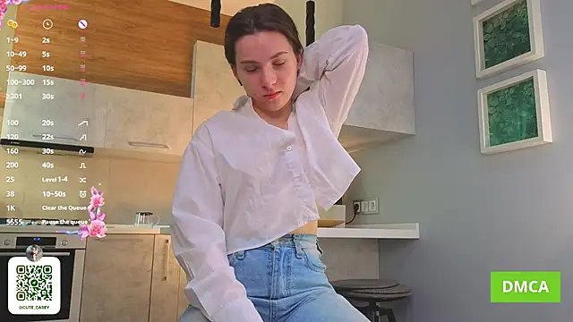 Snapshot of DonnaBurkee chatting on 10/11/25, 04:35 DonnaBurkee online show from 10/11/25, 04:35