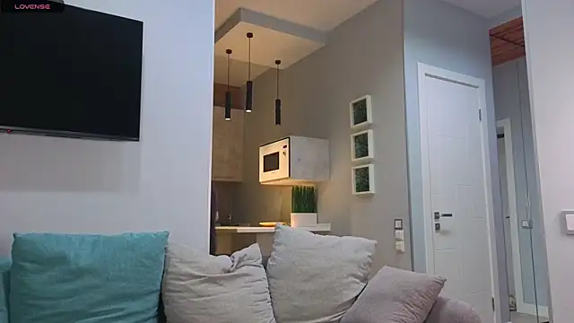 Snapshot of DonnaBurkee chatting on 11/08/25, 04:16 DonnaBurkee online show from 11/08/25, 04:16