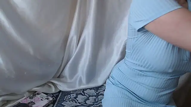 Burberrry  online show from 11/20/25, 01:12