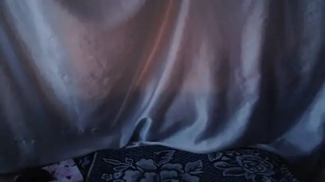 Burberrry  online show from 11/15/25, 05:33