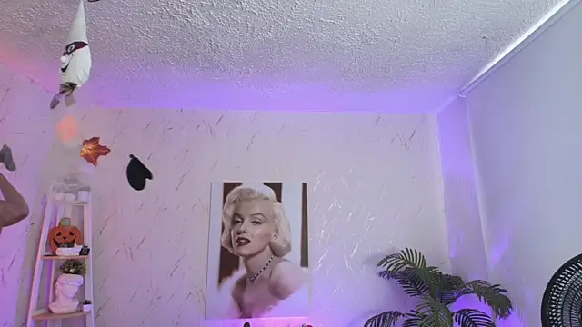 SALOOMEE   online show from 04/12/26, 12:08