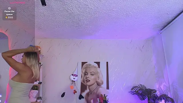 SALOOMEE   online show from 02/03/26, 11:04