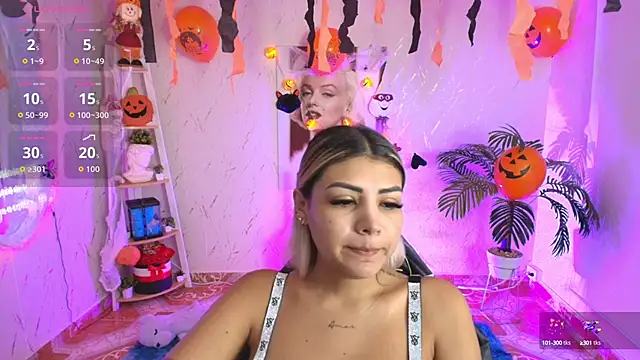 Snapshot of SALOOMEE__ chatting on 10/16/25, 11:18 SALOOMEE online show from 10/16/25, 11:18