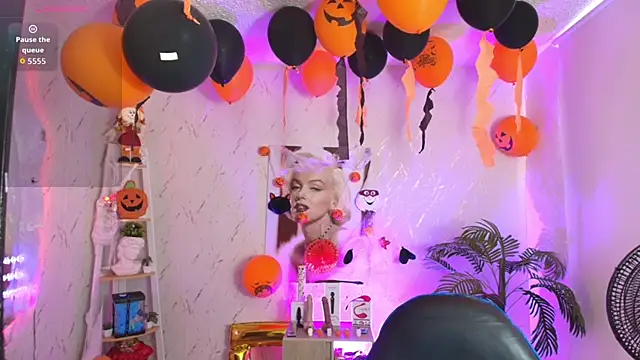 SALOOMEE   online show from 10/30/25, 12:58