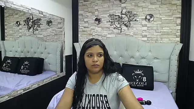 Snapshot of sia_cavad chatting on 10/07/25, 12:50 sia cavad online show from 10/07/25, 12:50