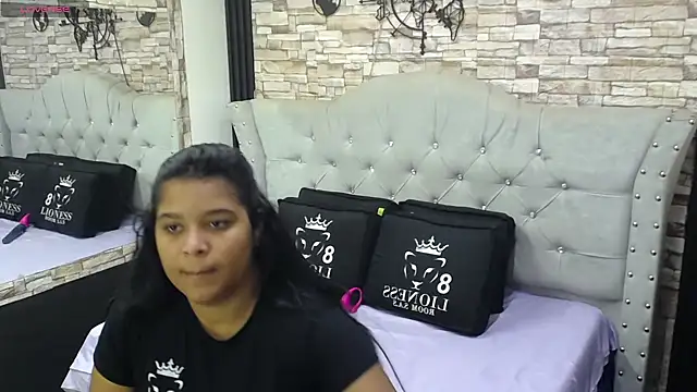 Snapshot of sia_cavad chatting on 03/11/25, 12:28 sia cavad online show from 03/11/25, 12:28
