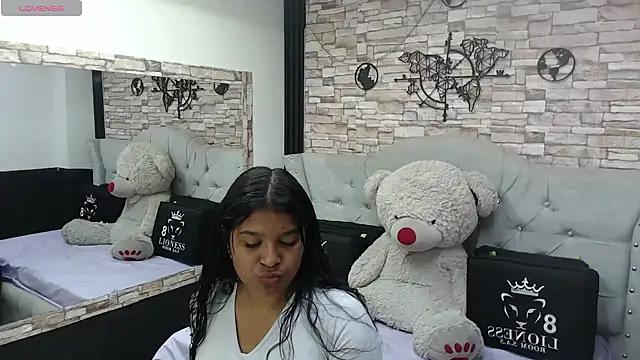 Snapshot of sia_cavad chatting on 02/26/25, 12:38 sia cavad online show from 02/26/25, 12:38