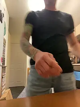 Snapshot of Yourhotboy_42 chatting on 03/03/25, 06:46 Yourhotboy 42 online show from 03/03/25, 06:46