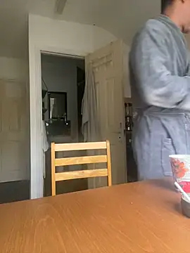 Snapshot of Yourhotboy_42 chatting on 02/04/25, 02:21 Yourhotboy 42 online show from 02/04/25, 02:21